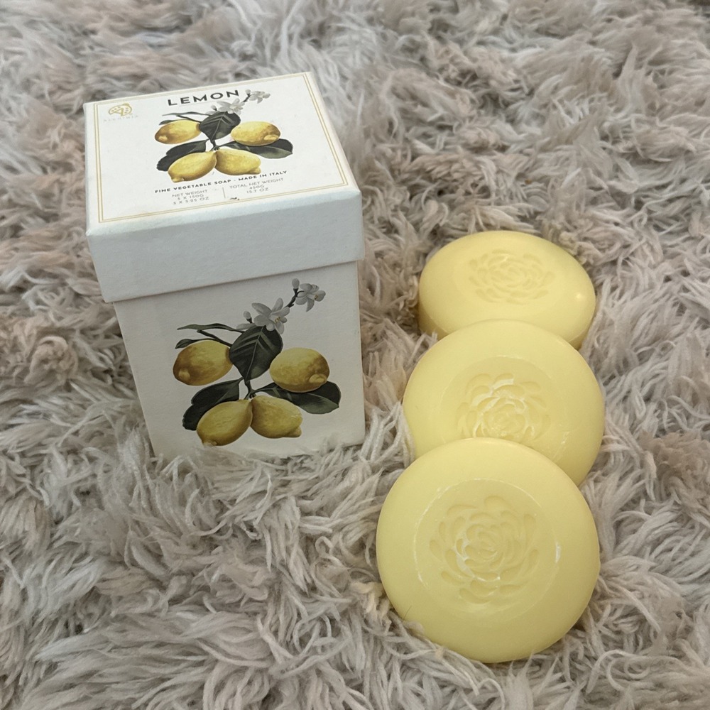 Alchimia Fine Italian Vegetable Soap Lemon Gift Box Set 3 Bars Round 5.25oz NIP